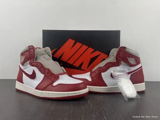Kick Theory (W) OG High Newstalgia DJ4891-061 Jordan 1 Chenille 0501